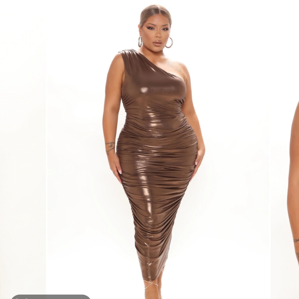 Fashion Nova Metallic Brown One-Shoulder Maxi Dress